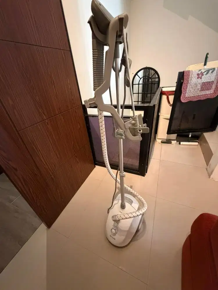 Setrika Uap SALAV