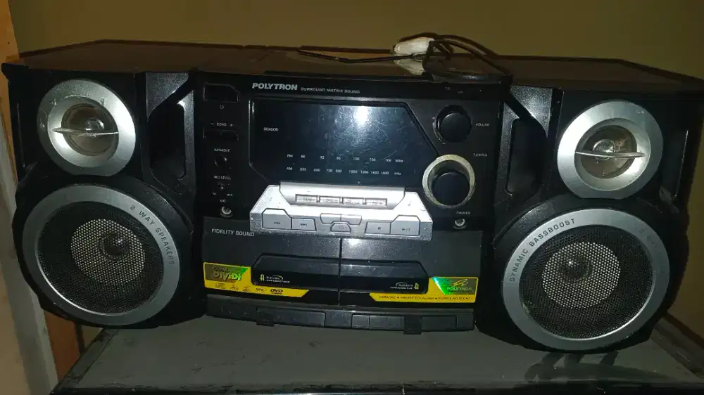 Radio tape cassete