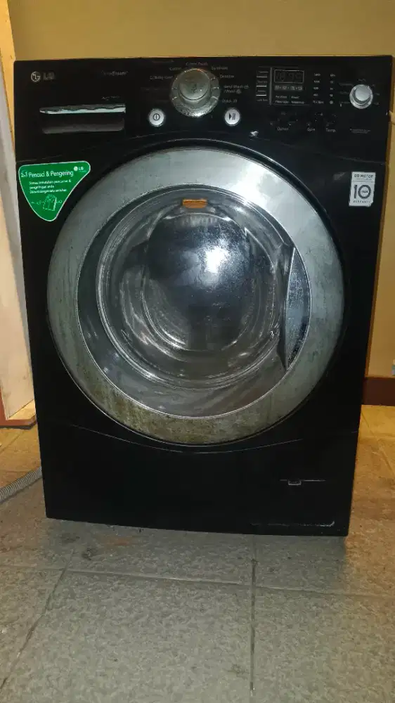 Mesin cuci LG 10kg /kering 100a%