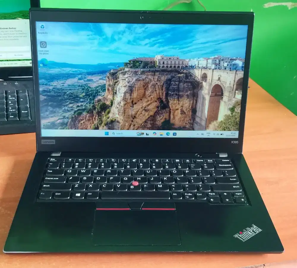 Laptop Lenovo Thinkpad X395 ryzen 7 pro ram 8gb nvme 512gb VGA 2gb
