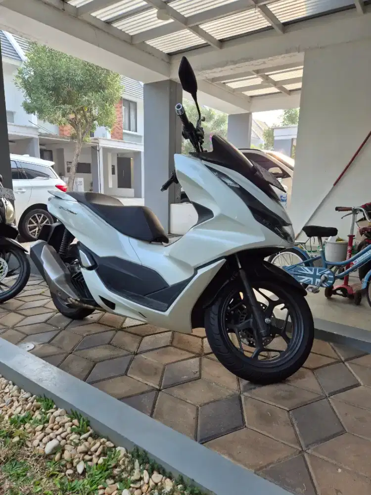 Dijual Honda PCX CBS tangan pertama km 500