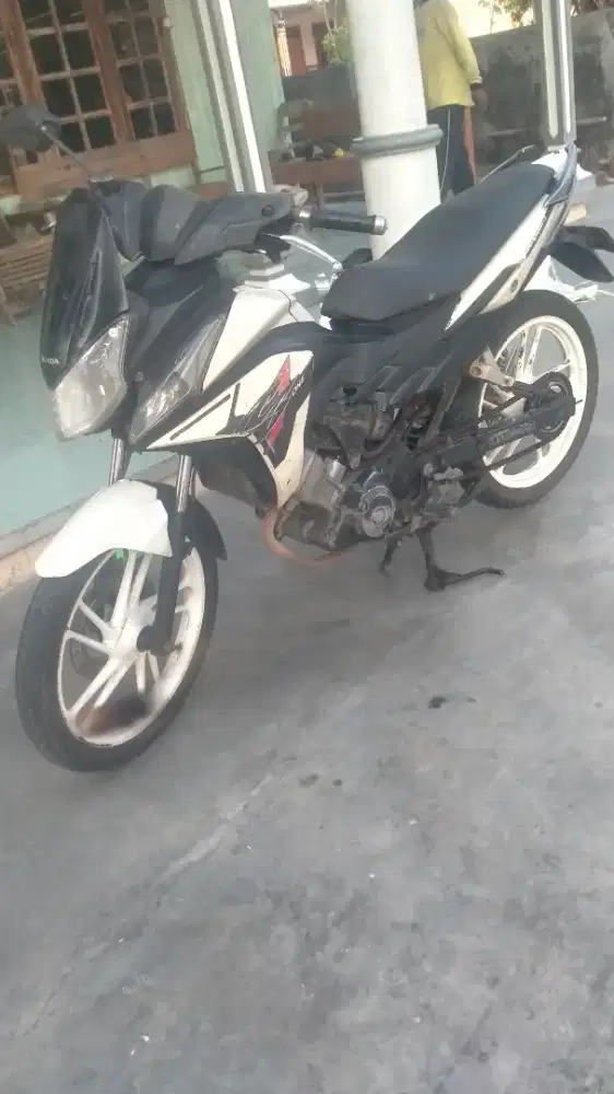 Cs1 th 2009st mesin bagus standar body utuh