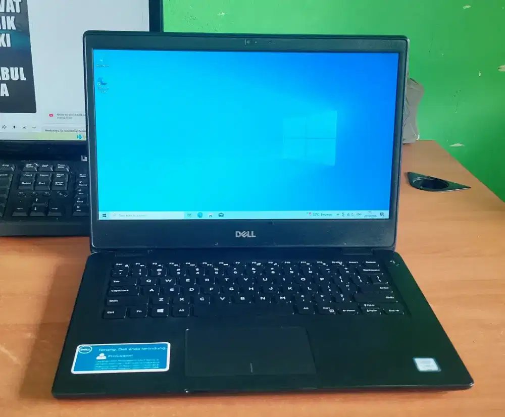 Laptop dell latitude 3400 core i3-8145u ram 8gb HDD 1tb windows 10