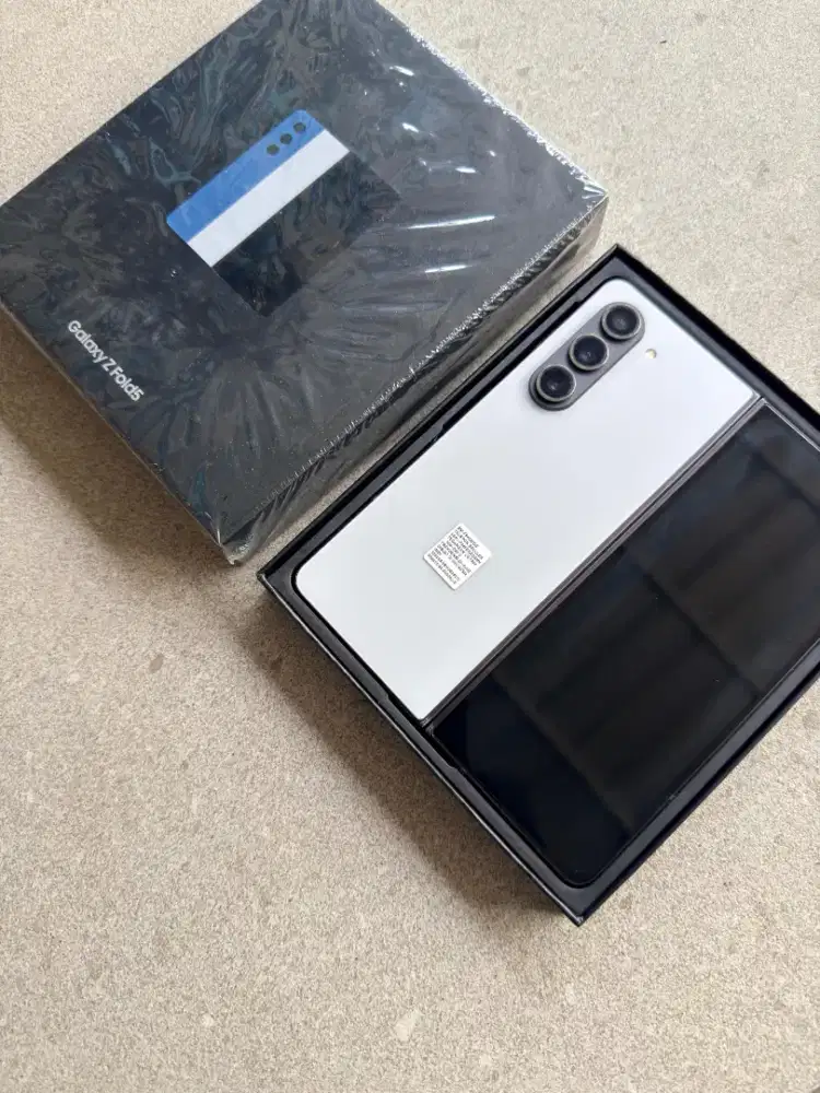 SAMSUNG GALAXY Z FOLD5 12/512GB GRAY EX GARANSI RESMI