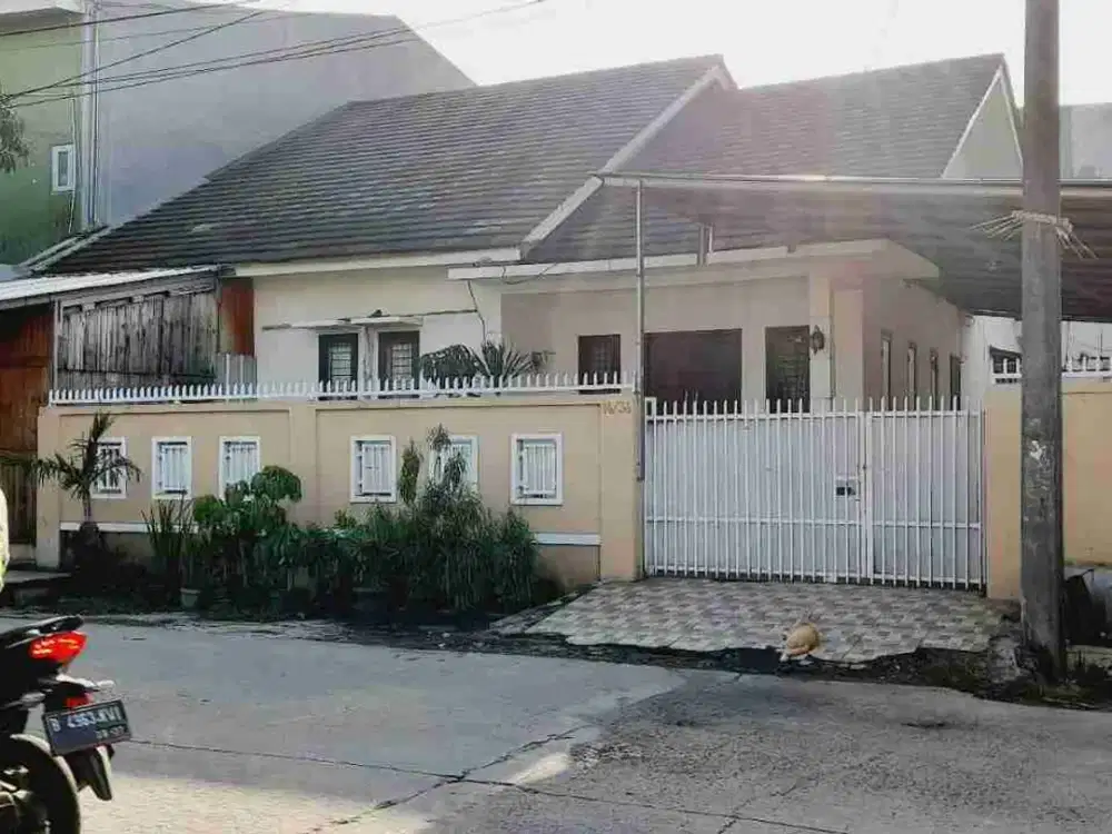 rumah hook di pinggir jalan utama di perumahan wisma jaya bekasi timur
