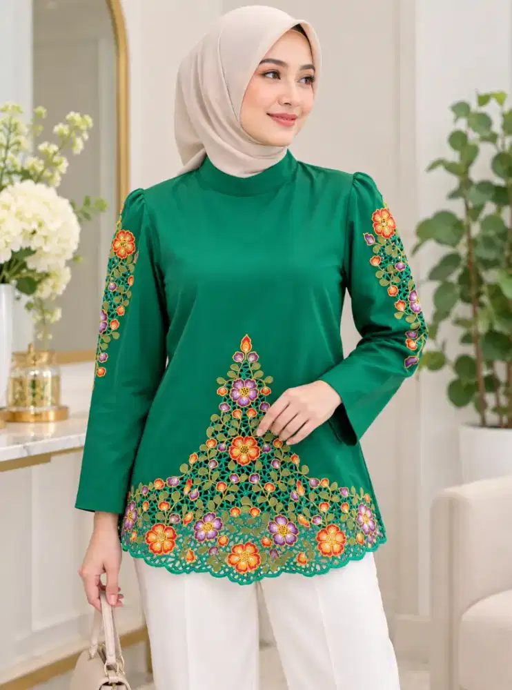 Kebaya Modern Bordir Bunga Emerald
