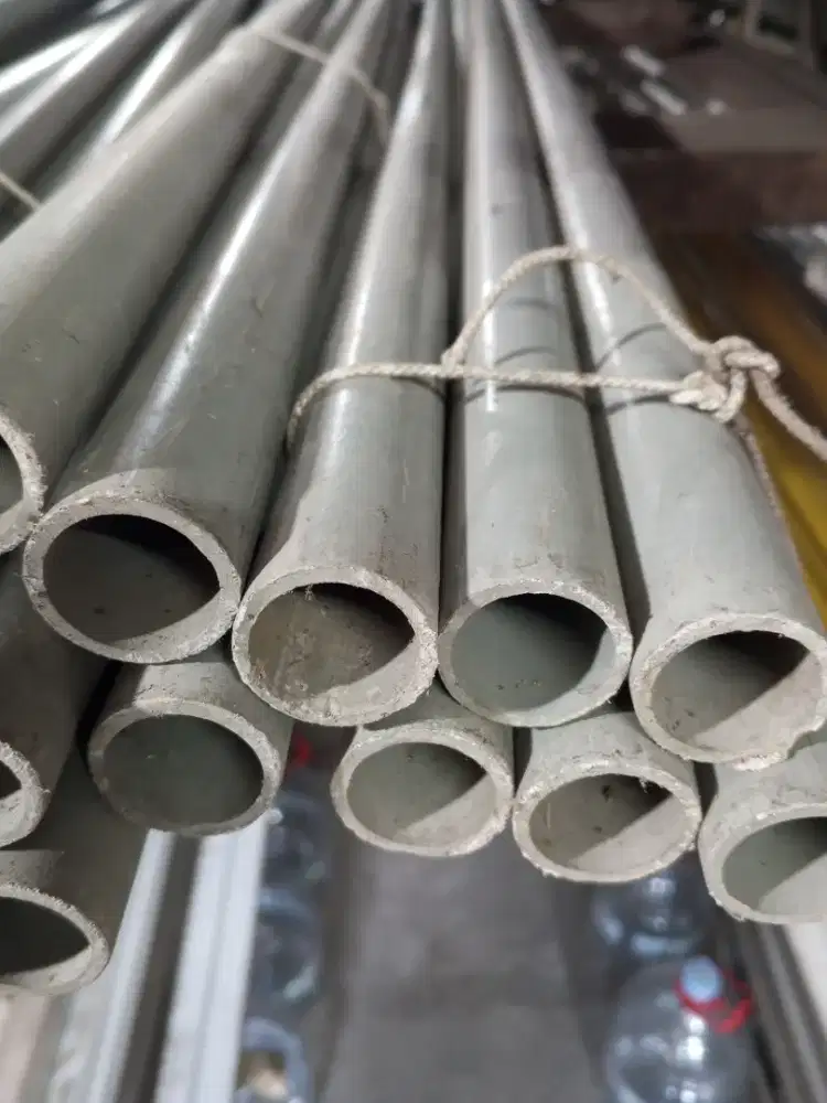 41 batang pipa paralon pvc 1 AW stok lama hanya Cirebon