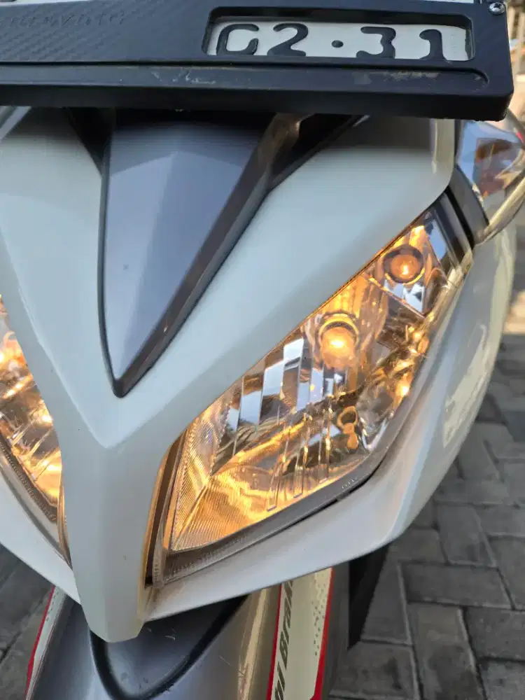 Honda vario karbu cbs 2011 FULL ORIGINAL LENGKAP KM RENDAH MURAH