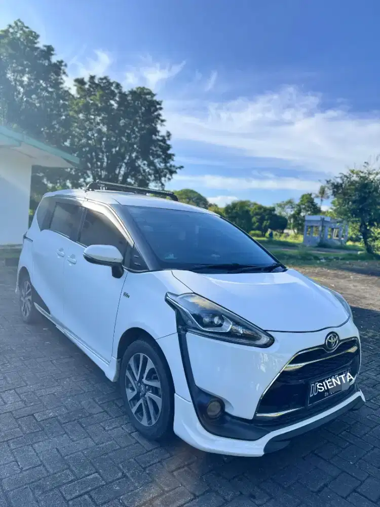 Toyota Sienta Q Automatic