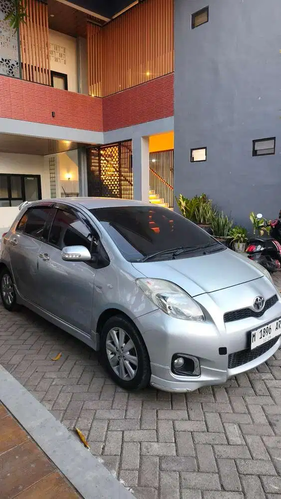 Toyota Yaris 2012 Bensin