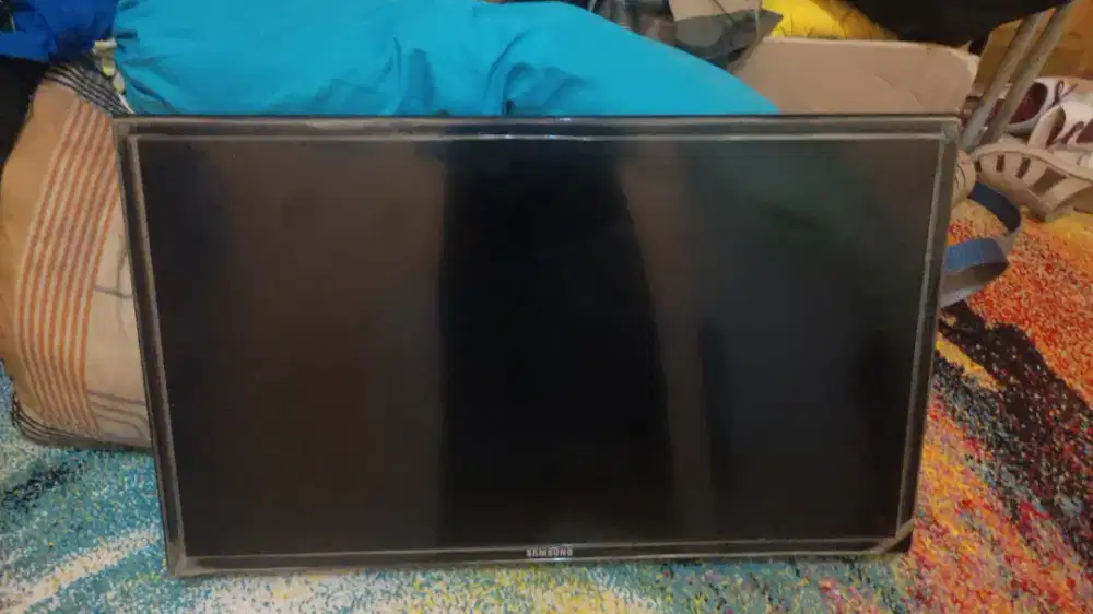 tv samsung led model lama pake STB