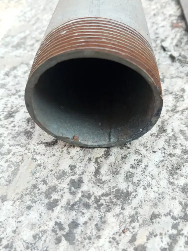 1 batang pipa air besi SPINDO 2 3,6 MM 5,2 M