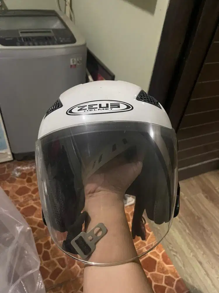Helm ZEUS ZS-610 Half Face Double Visor Putih Second