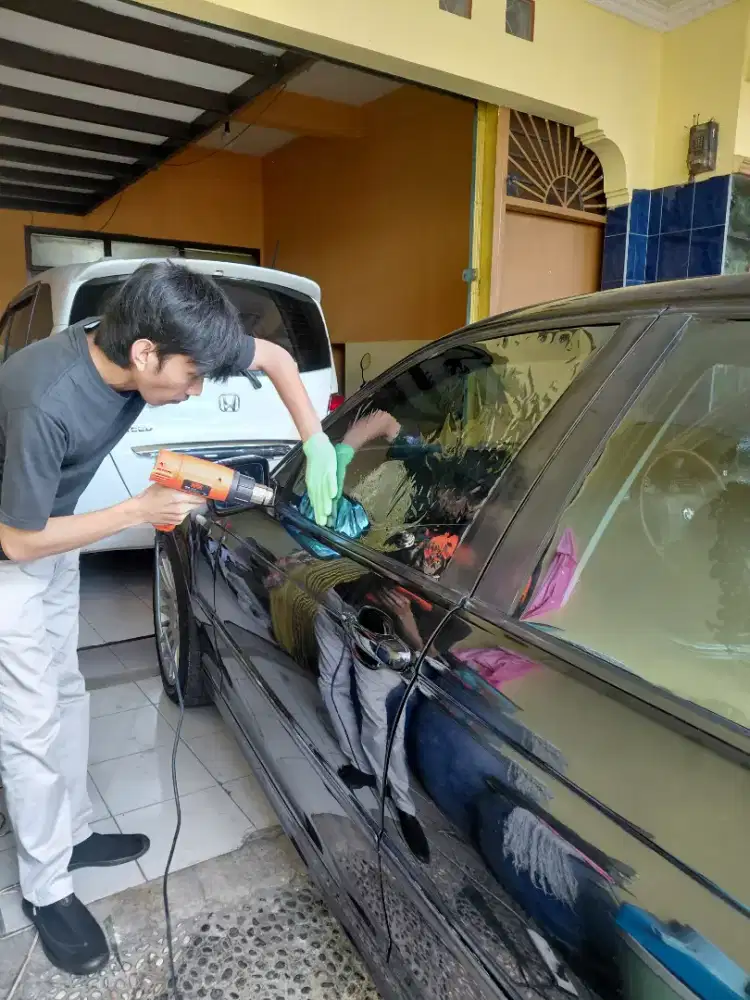 Kacafilm tolak panas dan anti silau