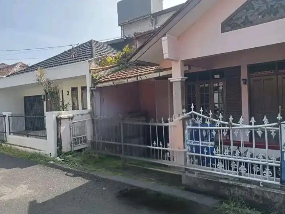 Dijual Cepat Rumah 2 Lantai Cocok untuk Kosan Siap Pakai Lokasi di Lodaya Dekat Rs Muhammadiyah Bandung