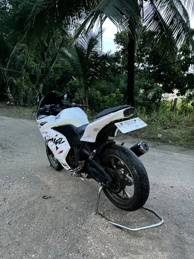 Bismillah... Dijual ninja 4tak 250cc, tahun 2012