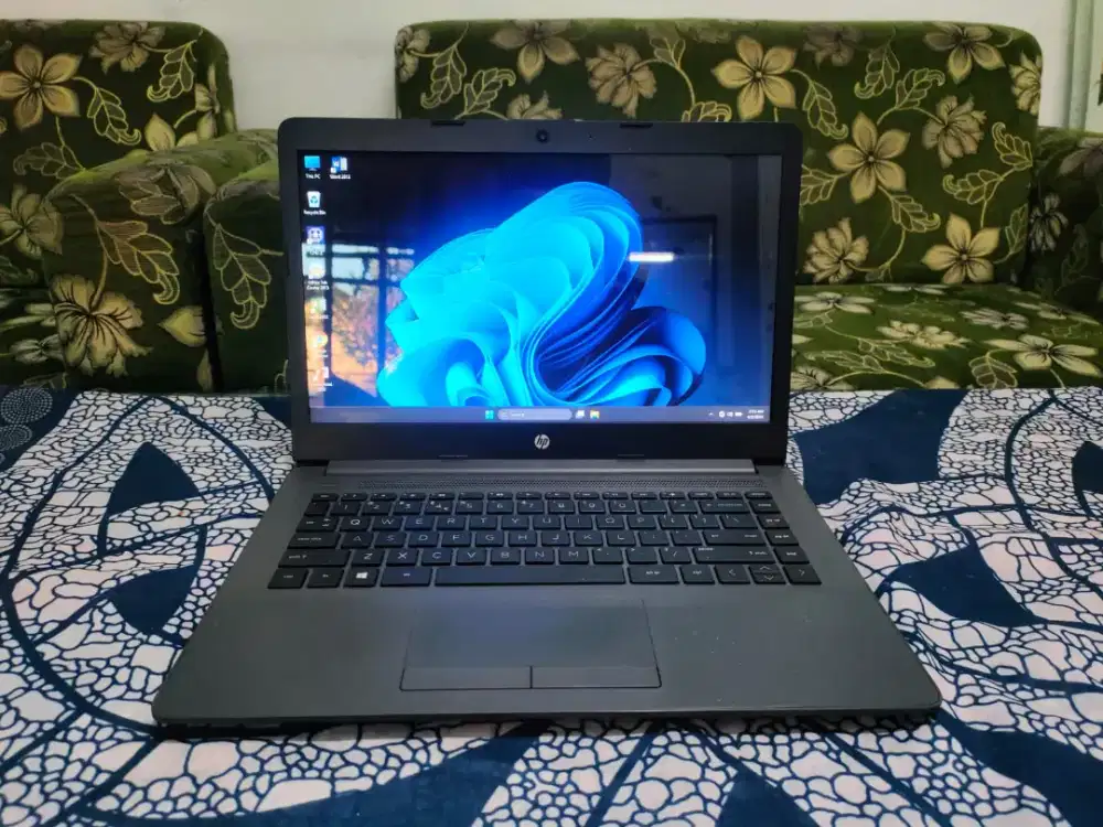 Laptop HP 245 G7 RYZEN 3 3250U / RAM 8GB / SSD 256GB
