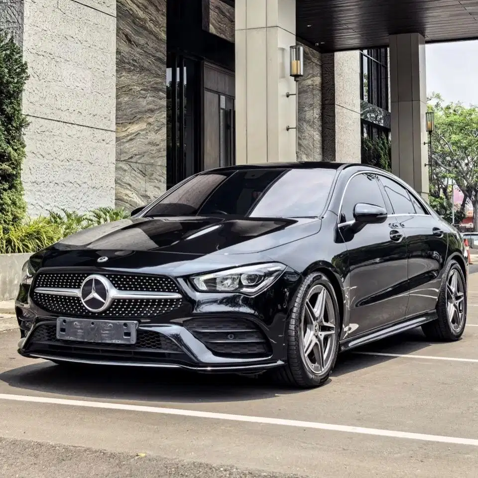 (CASH) Mercedes Benz CLA200 AMG 2023