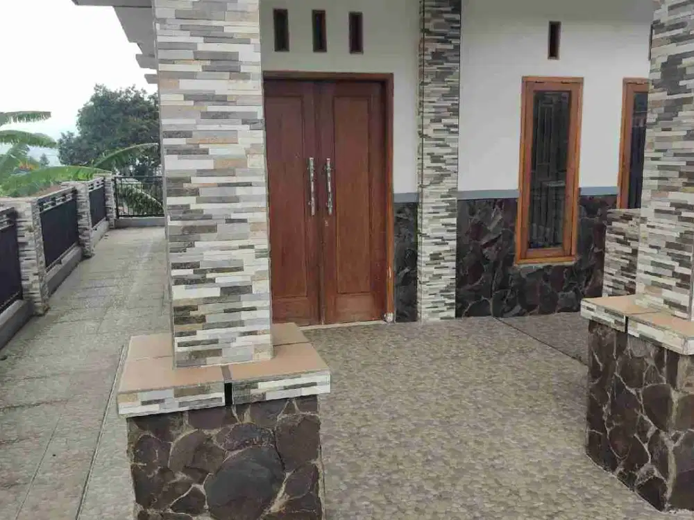 Rumah bagus harga murah dengan view istimewa di kota batu