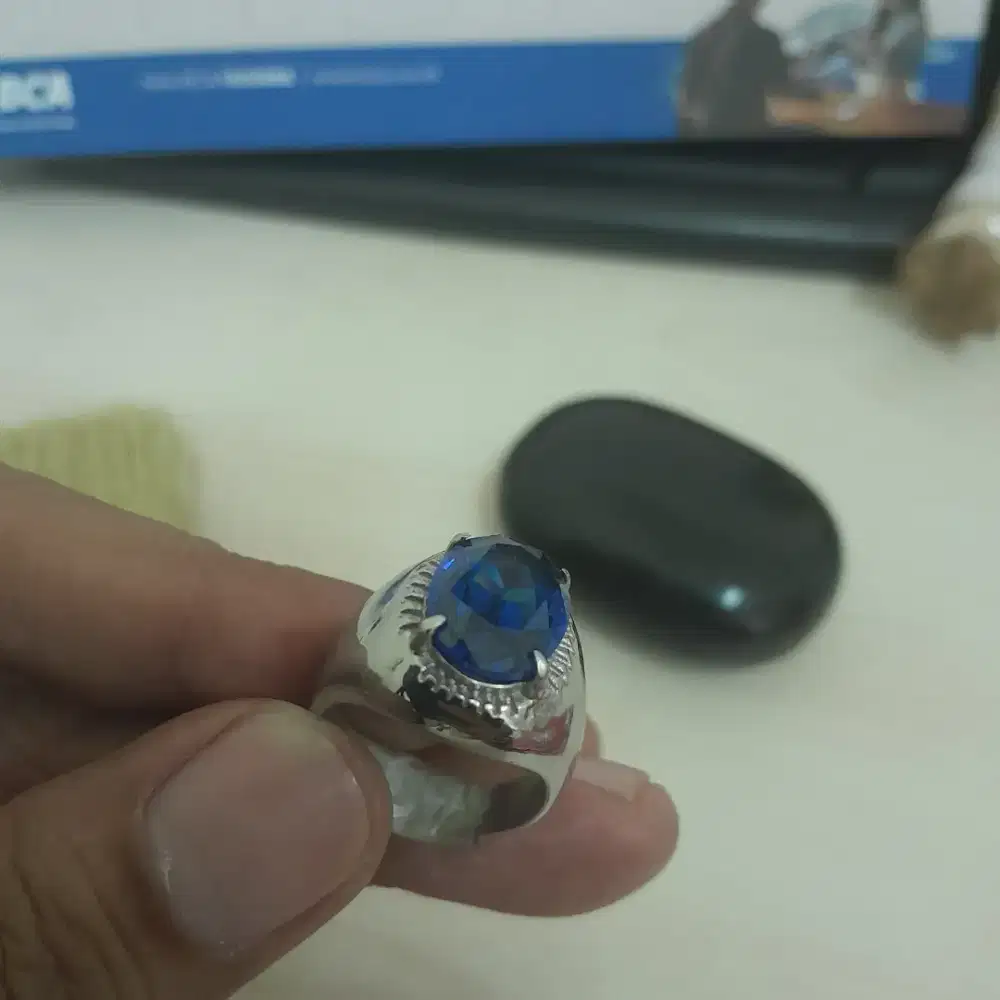 Batu cicin blue safir