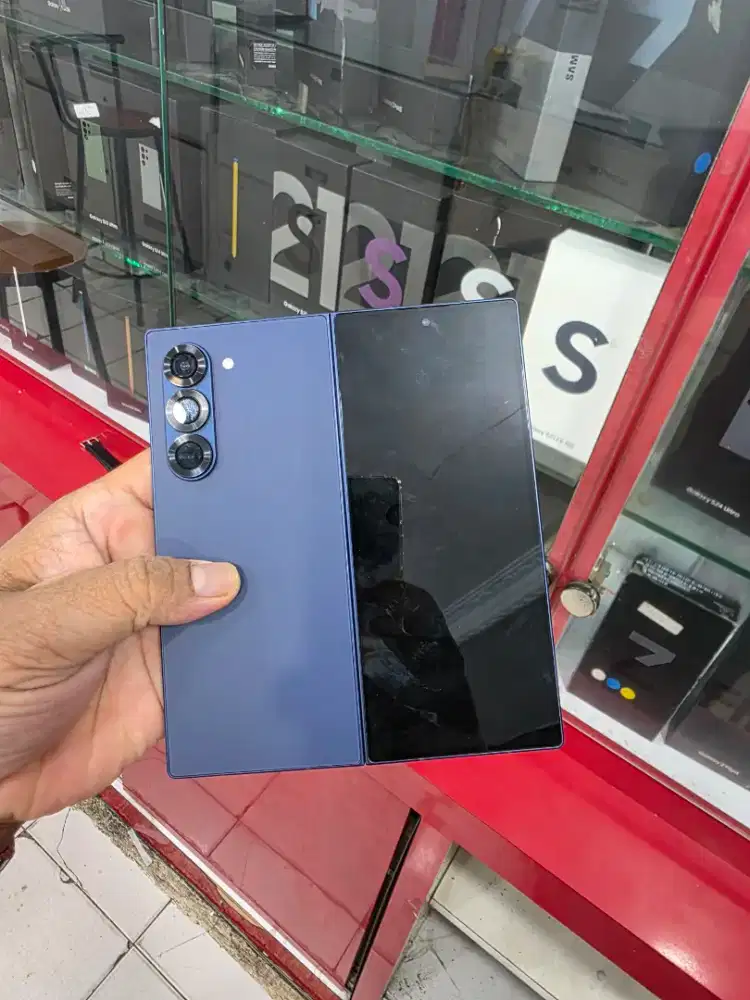 Samsung Z fold 6 12/512gb navi mulus lengkap sein
