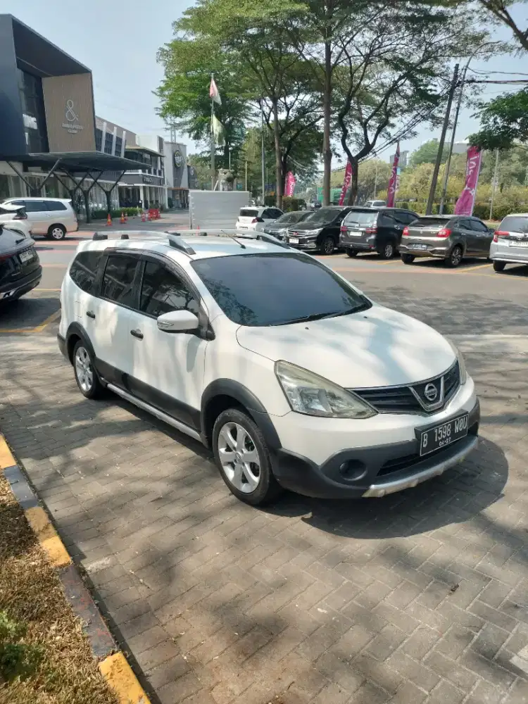 Grand livina 1.5 xgear At 2017 (3 baris)