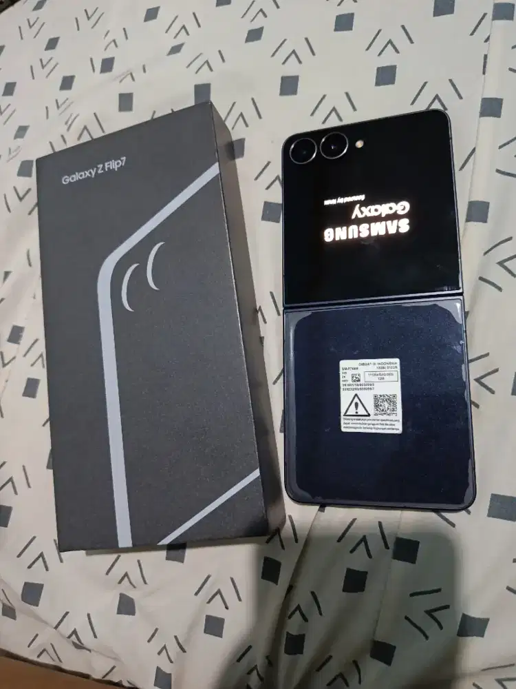 Samsung z flip 7 ram 12/512 gb second sein
