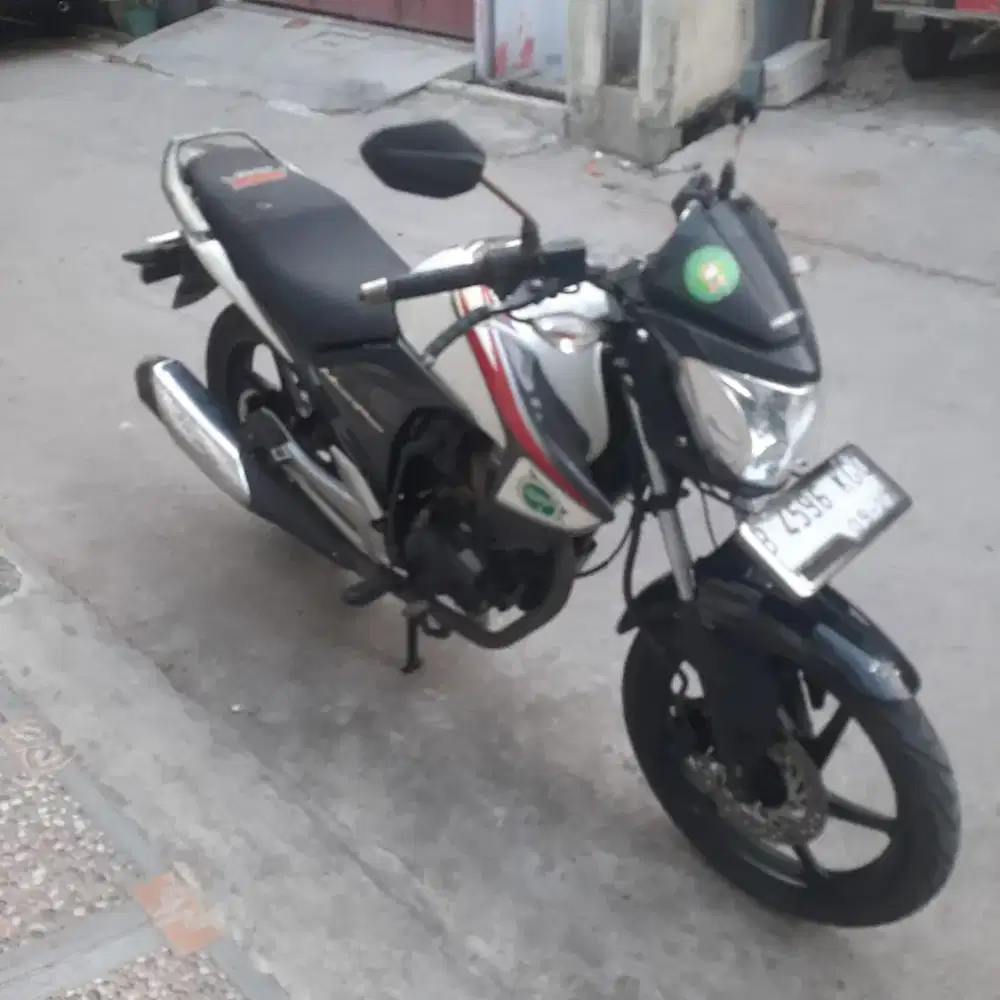 Honda Megapro New 2012 ss lengkap mesin bagus stater Hidup,Bekasi Kota