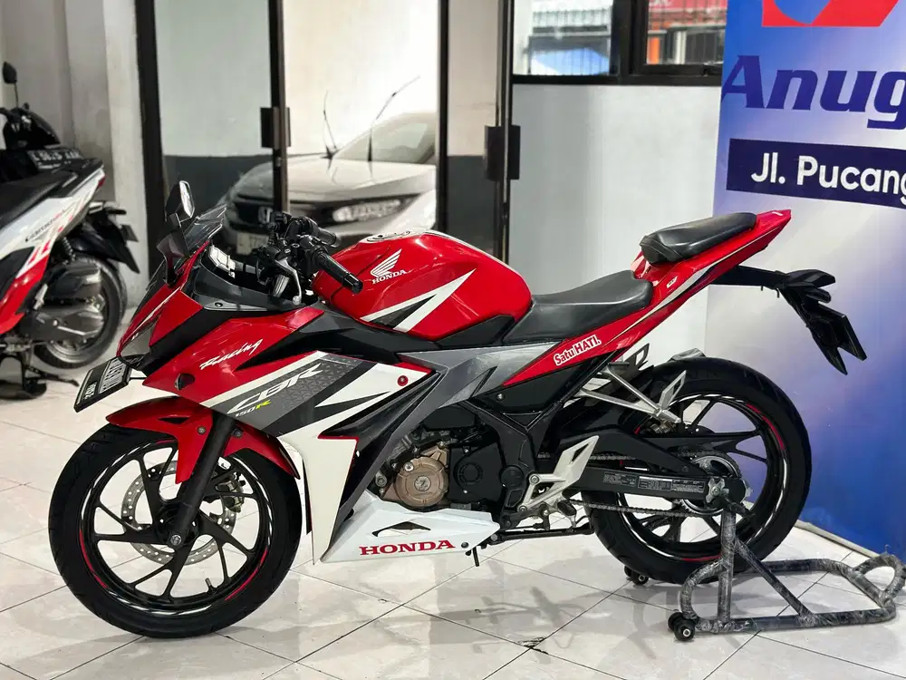 Honda Cbr 150cc Tahun 2017 Anugerah Motor Pucang