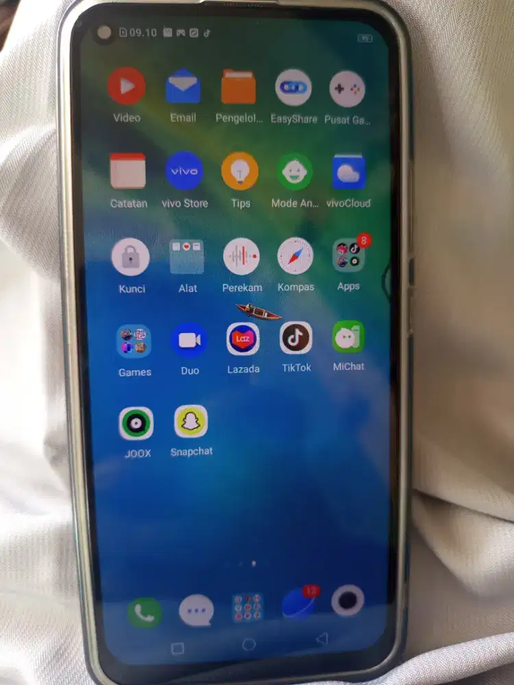 Vivo y30 6/128gb