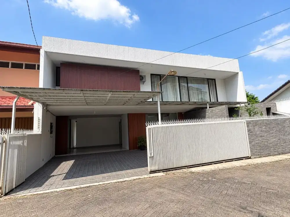 Jual cepat rumah mewah SINABUNG GAJAHMUNGKUR DEKAT AKPOL