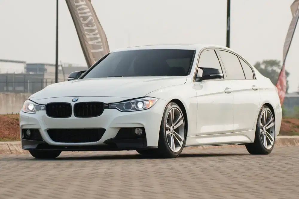 BMW 328i Sport 2014 (F30) 320i 330i 528i 520i c250 c300 c200 e250