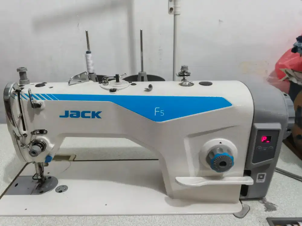 Dijual Mesin Jahit Jack F5 Like New (jarang dipakai)
