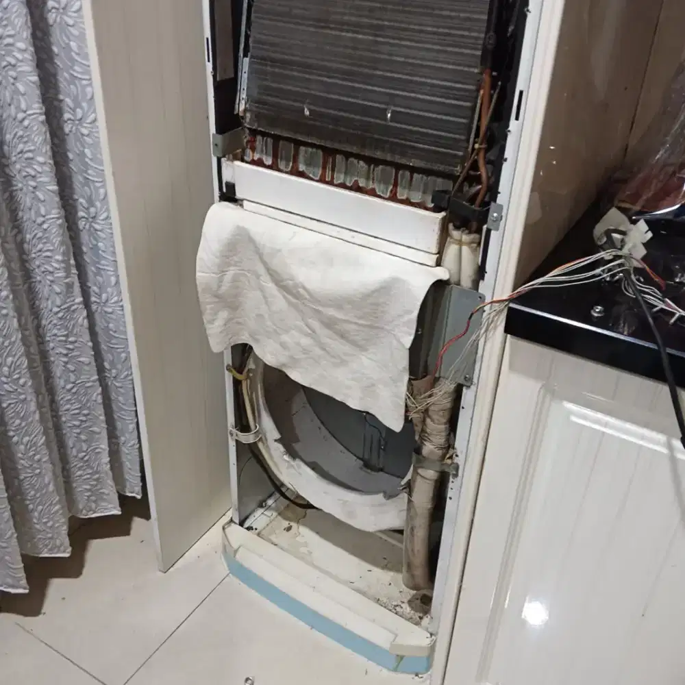 Jasa service AC panggilan bongkar pasang AC service kulkas bergaransi
