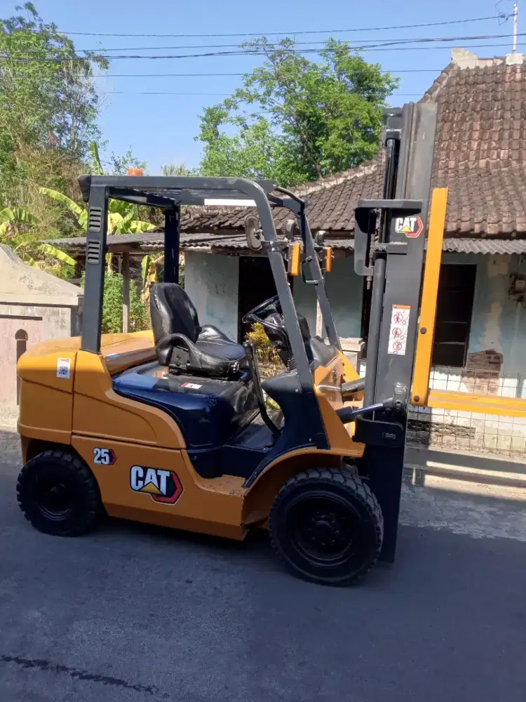 Forklift 2,5 Ton 2021 Caterpillar