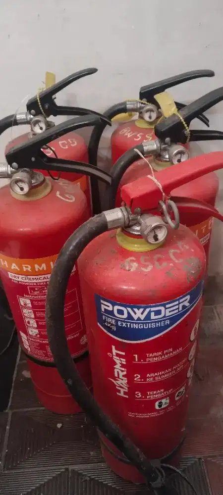 Apar 4kg  ada 5