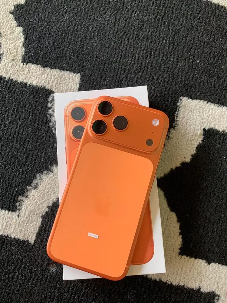 iPhone 17 Promax 256 GB iBox