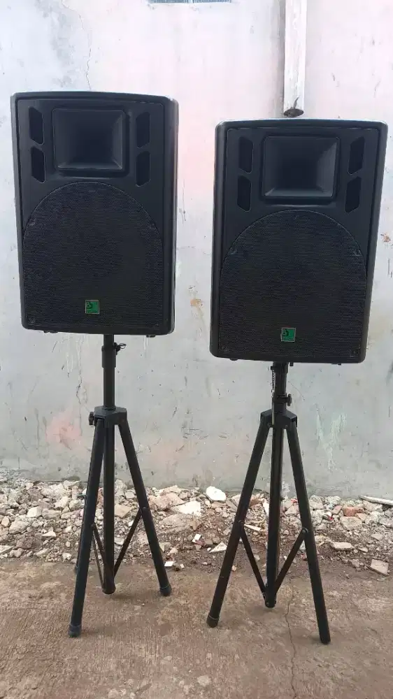 Speaker 15 inchi merk belive coustic