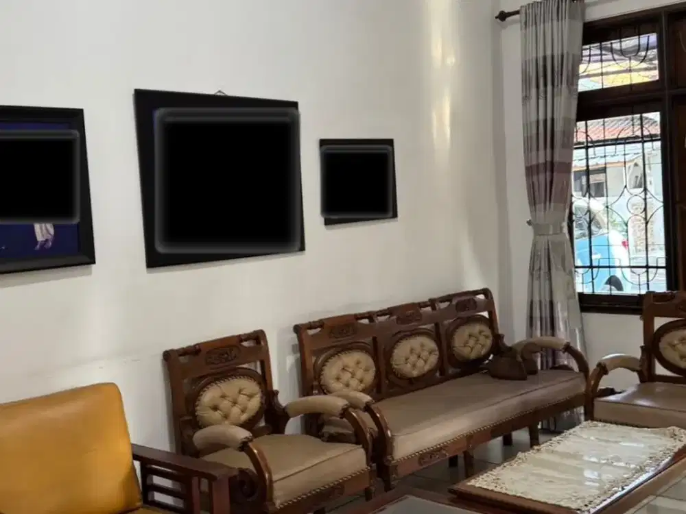 Dijual Rumah Hoek Nyaman Siap Huni Lokasi di Jalan Utama Soekarno Hatta Margahayu Bandung