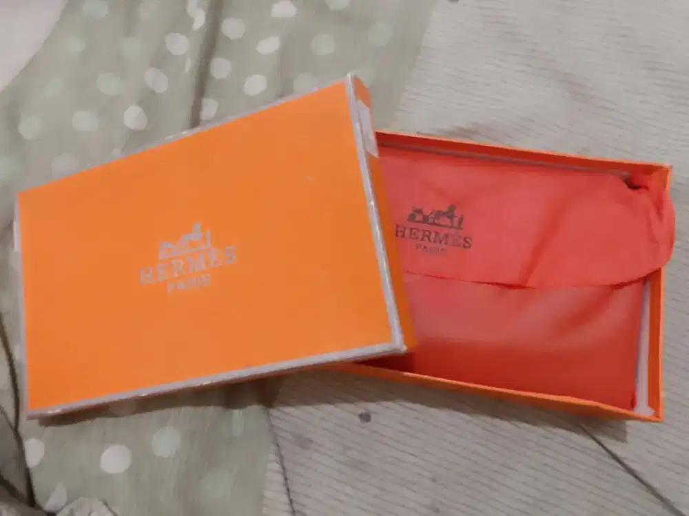 Tas Selempang Rantai Wanita