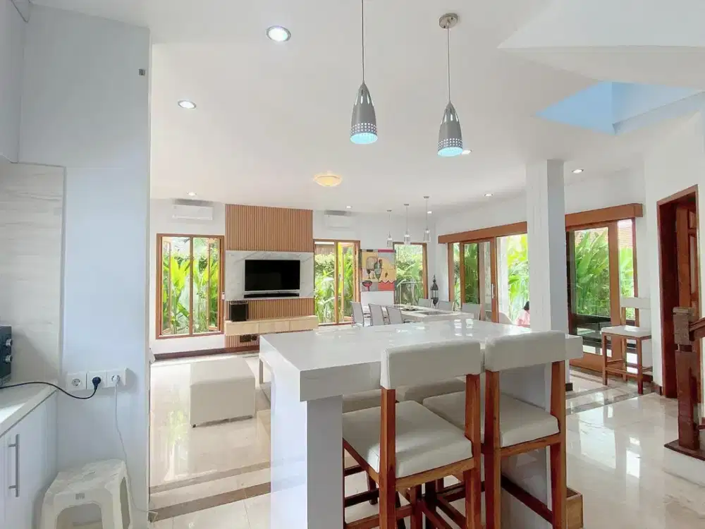 Disewakan / Dijual Villa located in prime umalas.