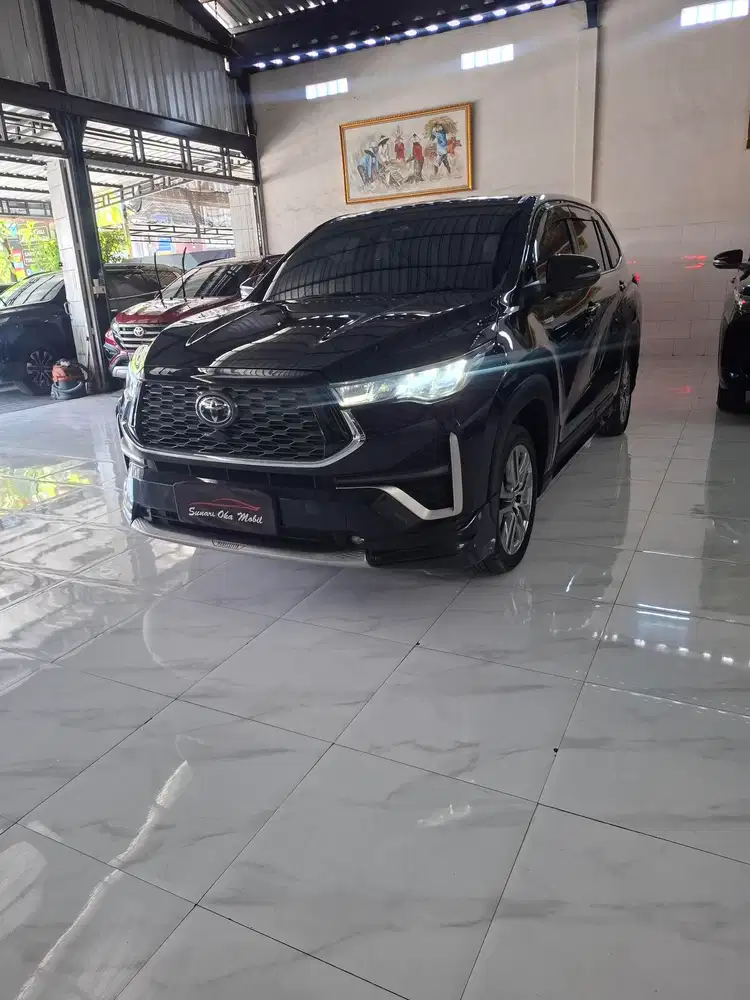 Toyota Zenix Q Hybrid modelista Tss