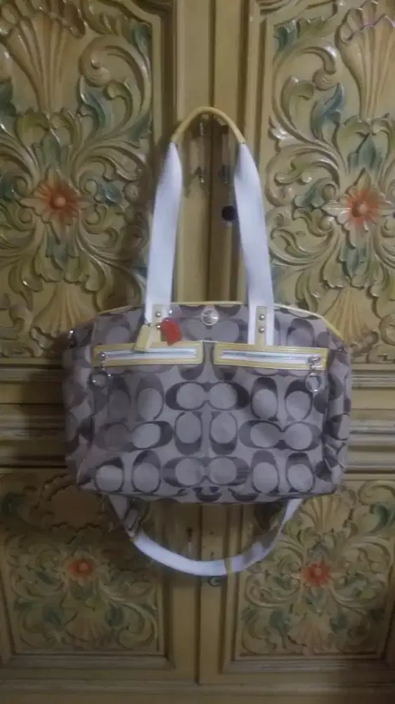 Tas selempang coach