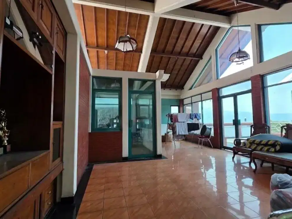 Jual Rumah 3 lantai dan siap pakai di  Ambarawa – 11979