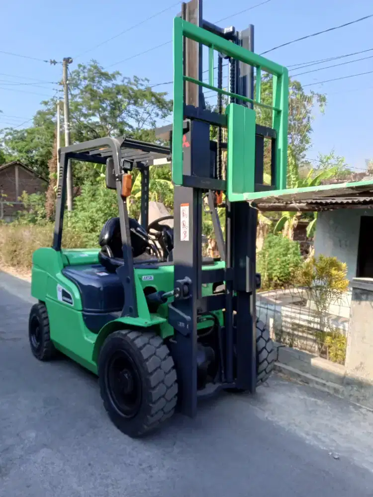 Forklift 3 Ton Mitsubishi barang Istimewa