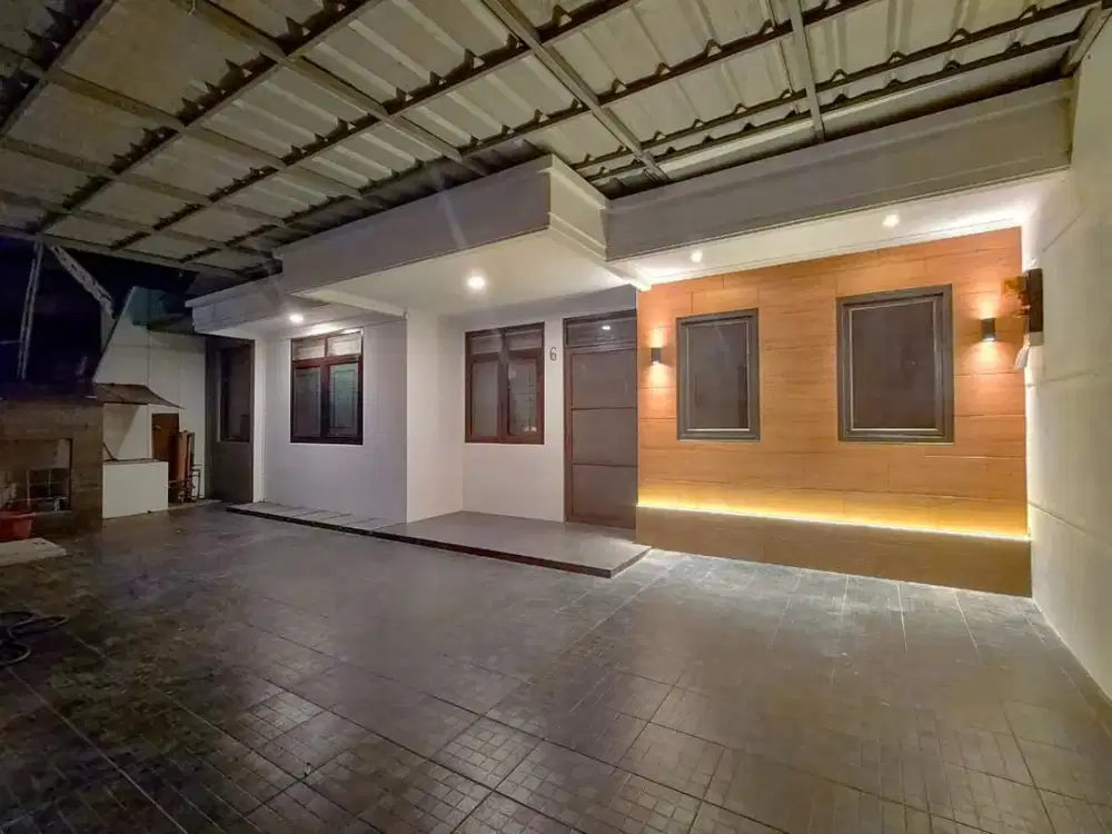 Disewakan1,5 Lantai Siap Huni Nyaman Terawat Lokasi Strategis di Komplek Taman Sakura Soekarno Hatta Bandung