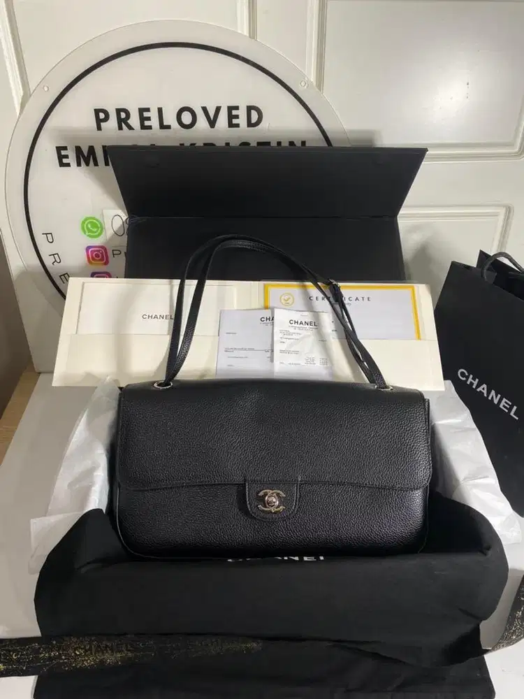 Preloved Maxi Flap Bag Grainy Calf Leather Black Shw authentic