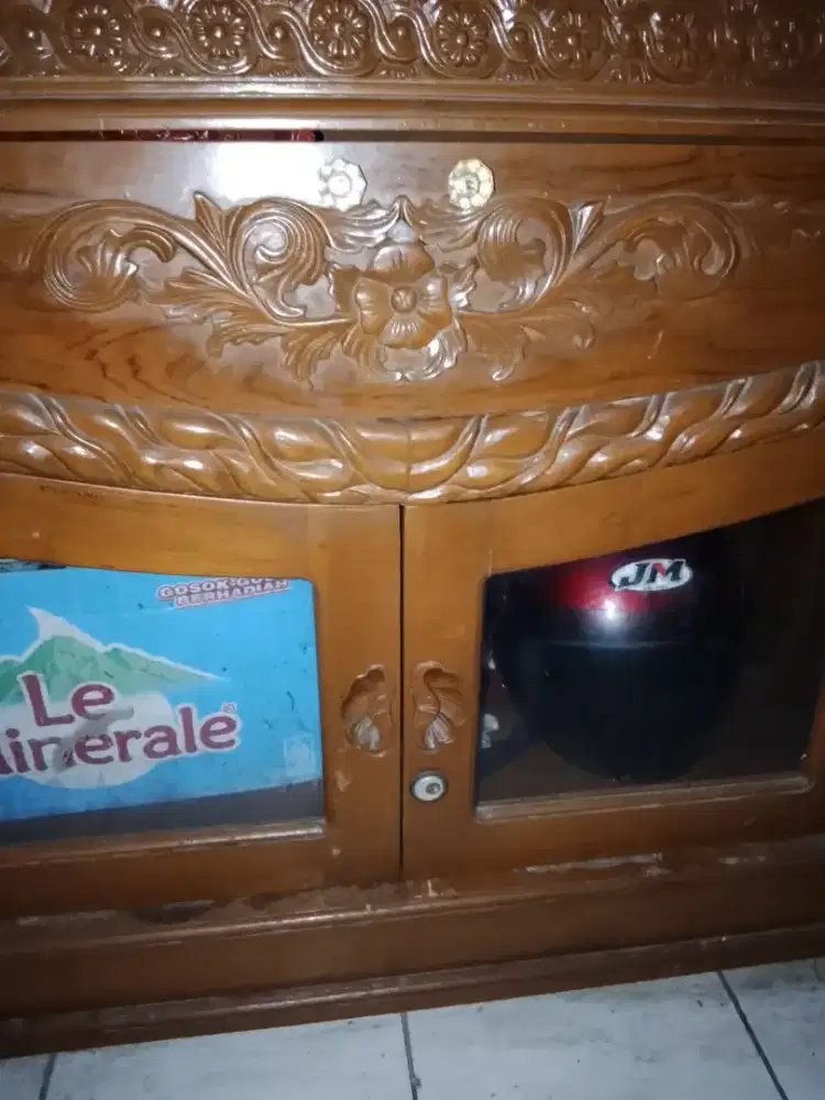 DIJUAL BUFET TV UKIR KAYU JATI