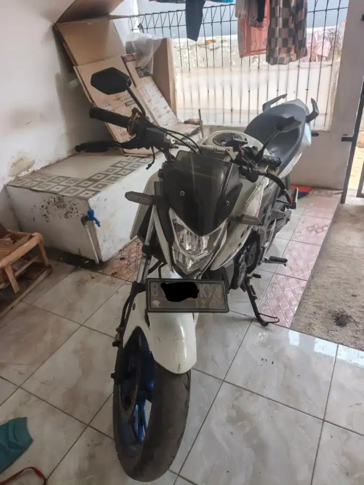 CB150R MINUS JUAL CEPAT/BT MOTOR LAIN