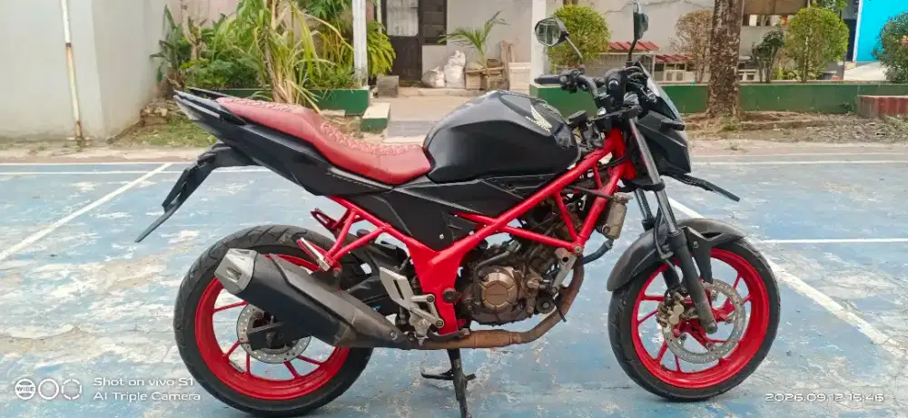 Honda CB 150R StreetFire Led 2017